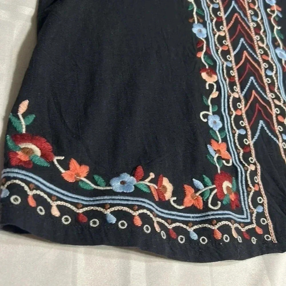 Anthropologie linen blend,embroidered,shirt ,women M. Floral,cottagecore - Picture 9 of 16